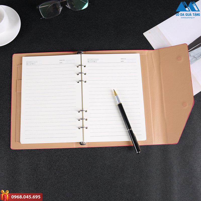 In logo theo yêu cầu lên sổ da