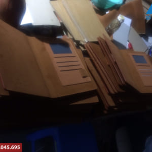 Sổ da bìa còng in logo dập