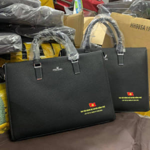 Cặp da in logo theo yêu cầu