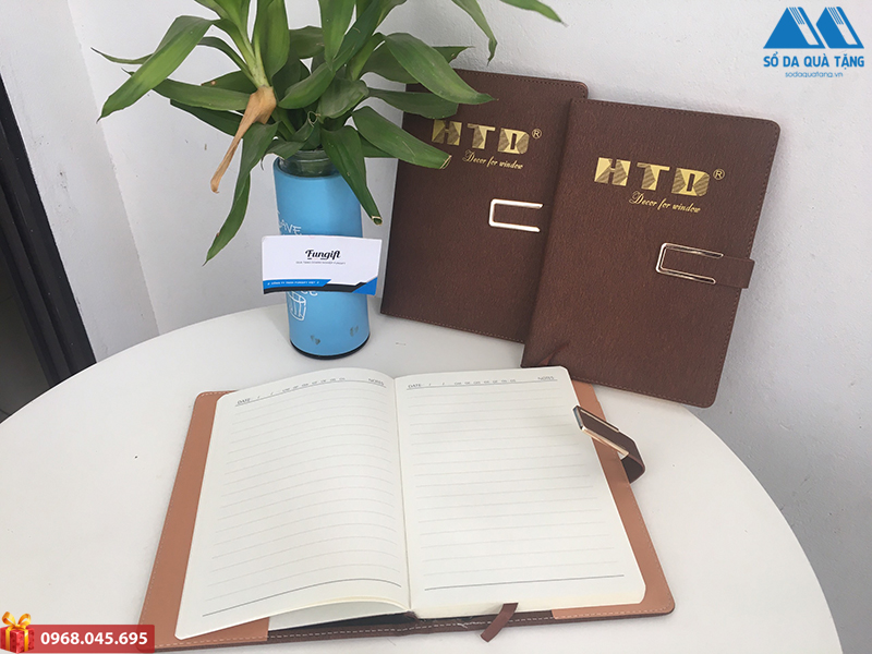 Làm sổ bìa da theo yêu cầu