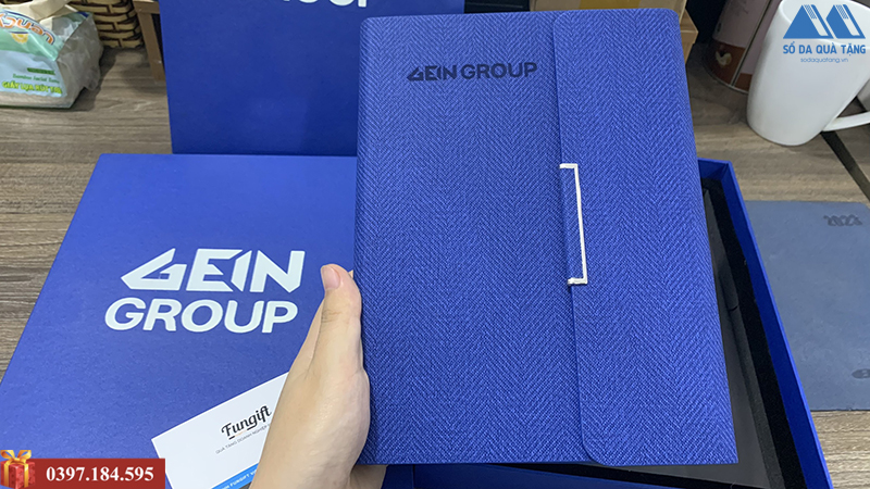 Sổ da dập chìm logo theo yêu cầu