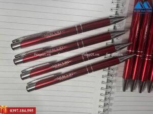 Dịch vụ khắc gia công bút ký