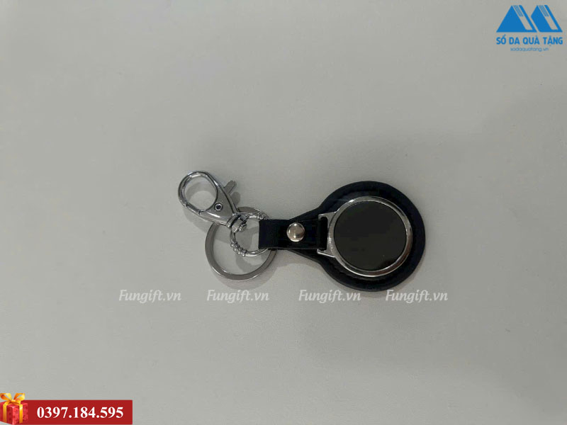 Móc khoá quà tặng in khắc logo