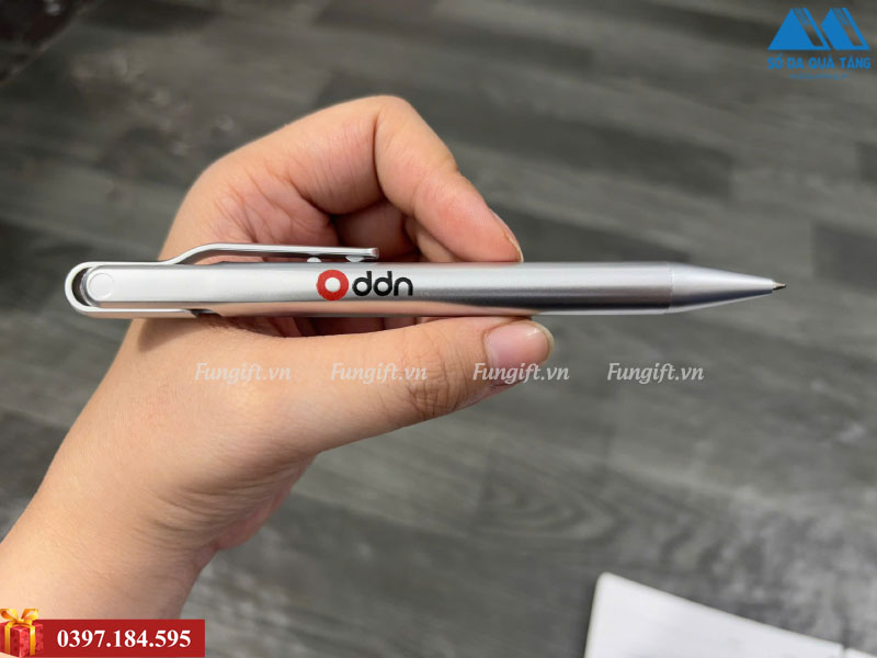 In bút bi quảng cáo giá rẻ Hà Nội