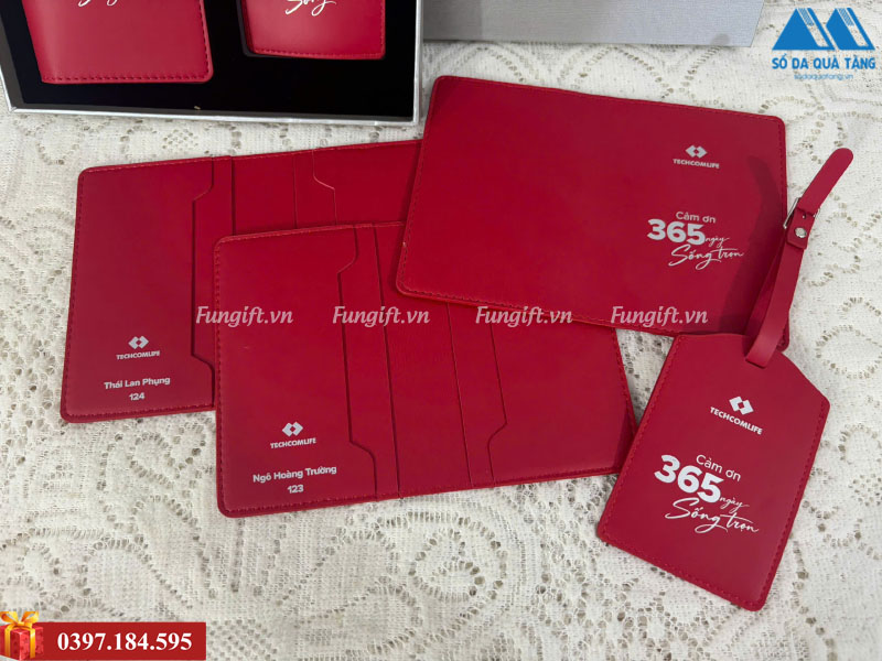 Set quà ví đựng passport và thẻ treo hành lý