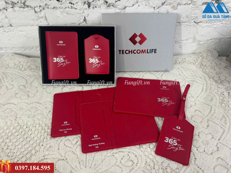 Tag da và vỏ bọc hộ chiếu in theo yêu cầu